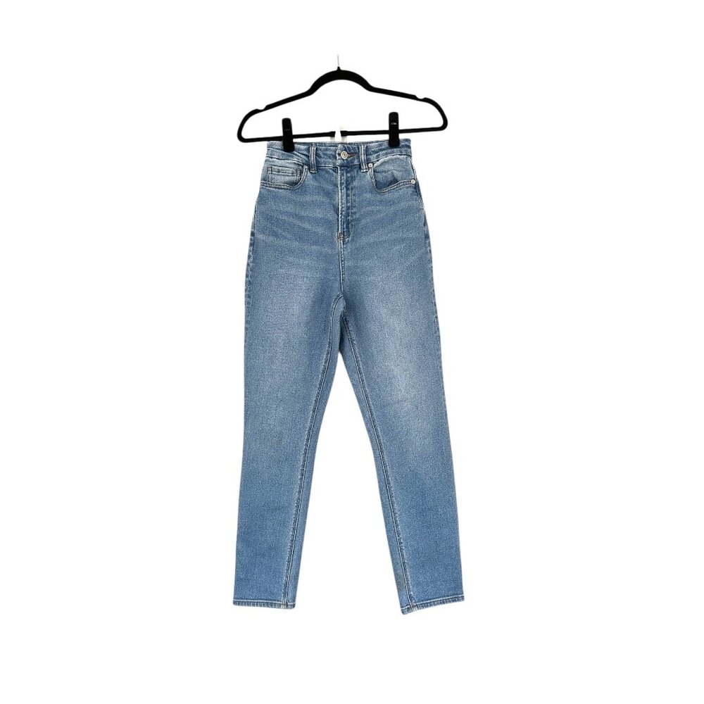 American Eagle Curvy Mom Jean